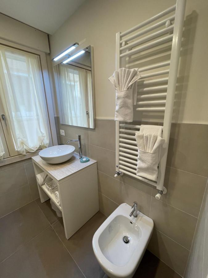 Lucia Holiday Apartments Lazise Bagian luar foto