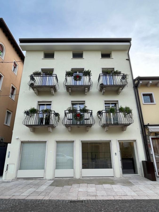 Lucia Holiday Apartments Lazise Bagian luar foto