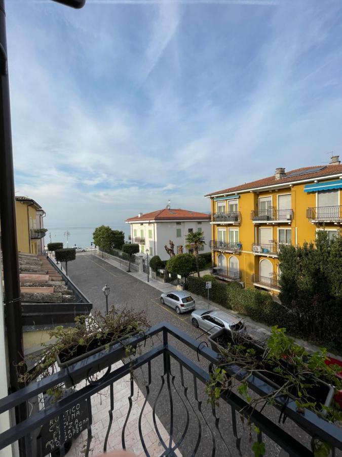 Lucia Holiday Apartments Lazise Bagian luar foto